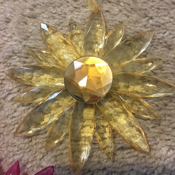 Decorative flowers - Picture 4 of 5